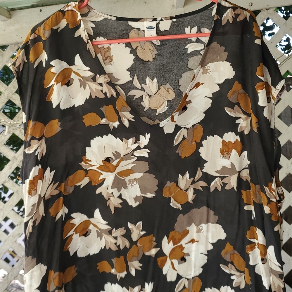 Old Navy Floral Top